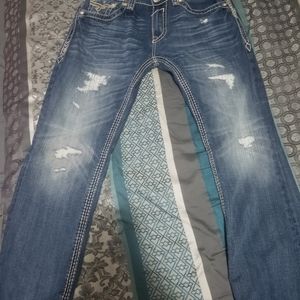 I am selling a rock revival like new